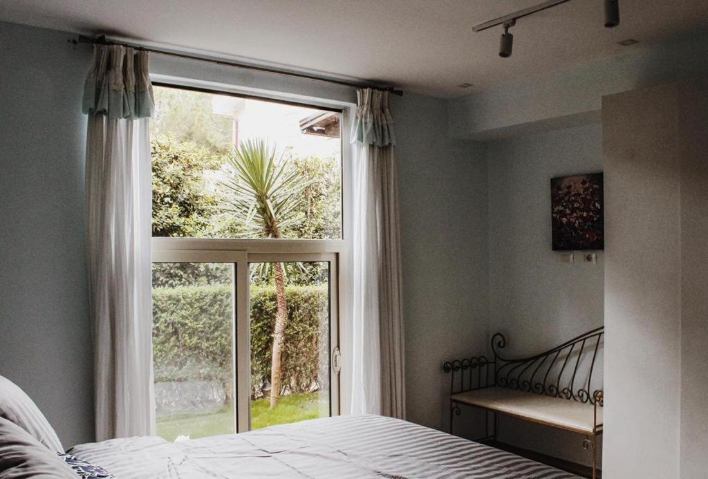 Newly Renovated, 1-bedroom House Apartament *