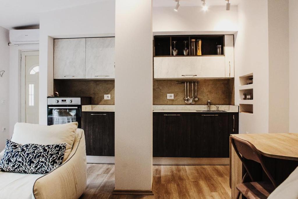 Newly Renovated, 1-bedroom House *